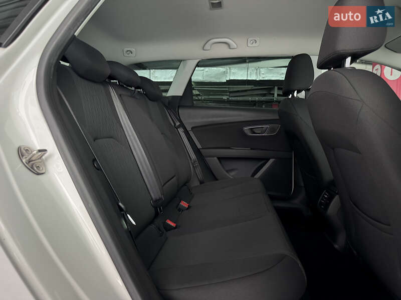 Универсал SEAT Leon 2016 в Киеве фото 45 Универсал SEAT Leon 2016 в Киеве