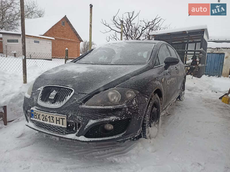 Хэтчбек SEAT Leon 2011 в Хмельницком