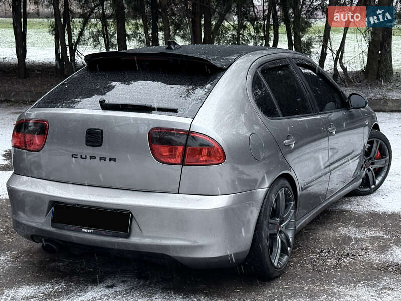 Хэтчбек SEAT Leon 2004 в Каменском фото 27 Хэтчбек SEAT Leon 2004 в Каменском