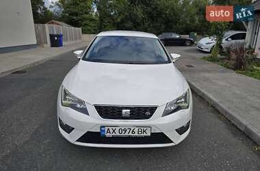 Хэтчбек SEAT Leon 2015 в Киеве