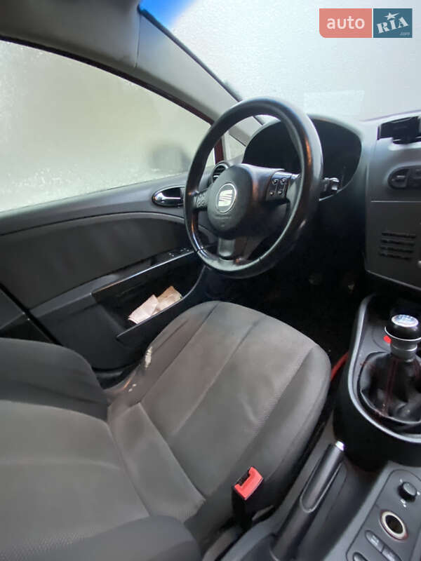 Хэтчбек SEAT Leon 2006 в Киеве фото 5 Хэтчбек SEAT Leon 2006 в Киеве