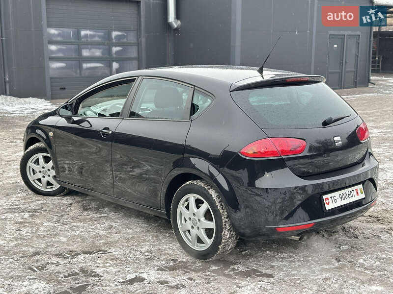 Хетчбек SEAT Leon 2009 в Кам'янському