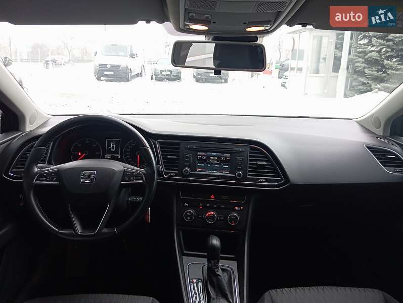 Хэтчбек SEAT Leon 2015 в Киеве