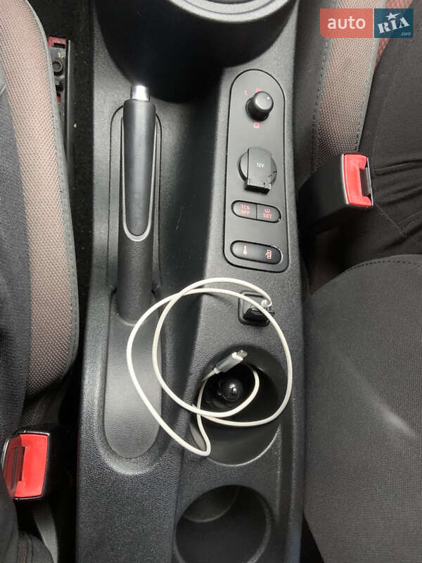 Хэтчбек SEAT Leon 2006 в Ужгороде