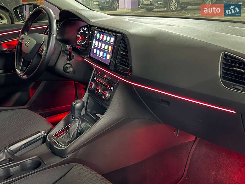 Хетчбек SEAT Leon 2015 в Києві