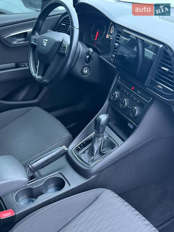 Хетчбек SEAT Leon 2015 в Києві