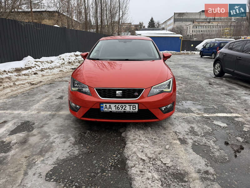 Хэтчбек SEAT Leon 2016 в Киеве