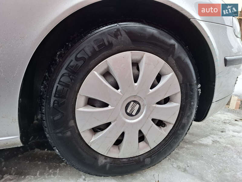 Хэтчбек SEAT Leon 2002 в Гайвороне фото 17 Хэтчбек SEAT Leon 2002 в Гайвороне