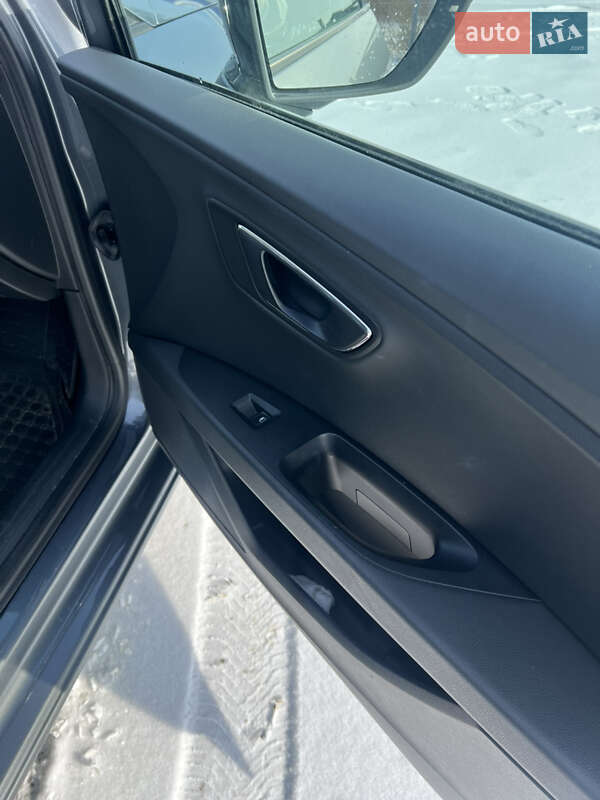 Універсал SEAT Leon 2014 в Самборі