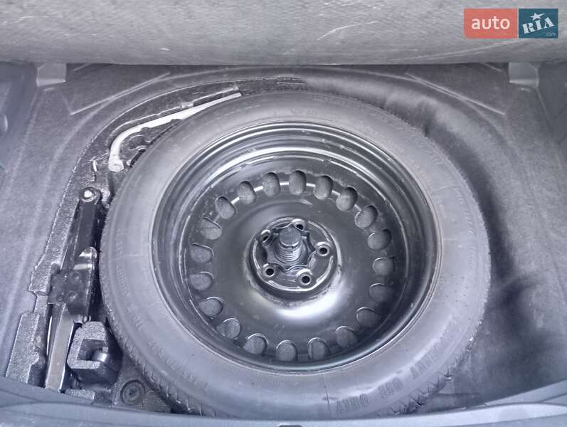 Хетчбек SEAT Leon 2016 в Києві