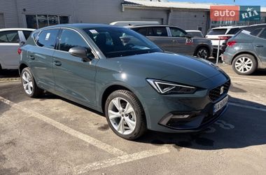 Хэтчбек SEAT Leon 2025 в Киеве