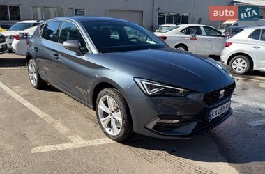 Хэтчбек SEAT Leon 2025 в Киеве