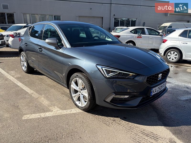 SEAT Leon 2025