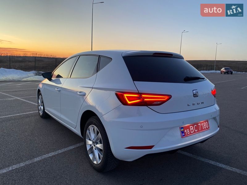 Хэтчбек SEAT Leon 2018 в Ровно