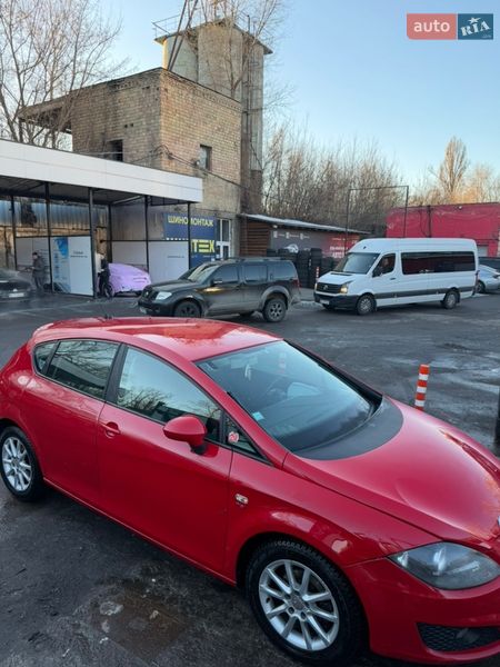 Хэтчбек SEAT Leon 2011 в Киеве