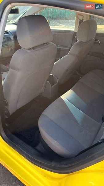 Хэтчбек SEAT Leon 2007 в Киеве