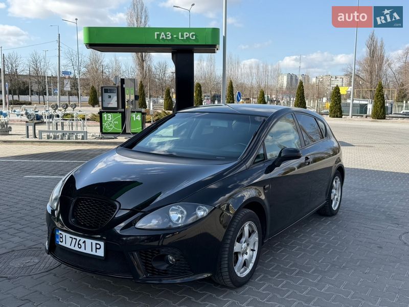 Хэтчбек SEAT Leon 2008 в Кременчуге