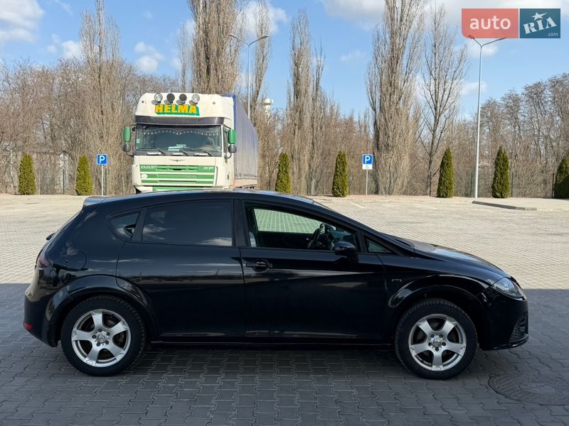 Хэтчбек SEAT Leon 2008 в Кременчуге
