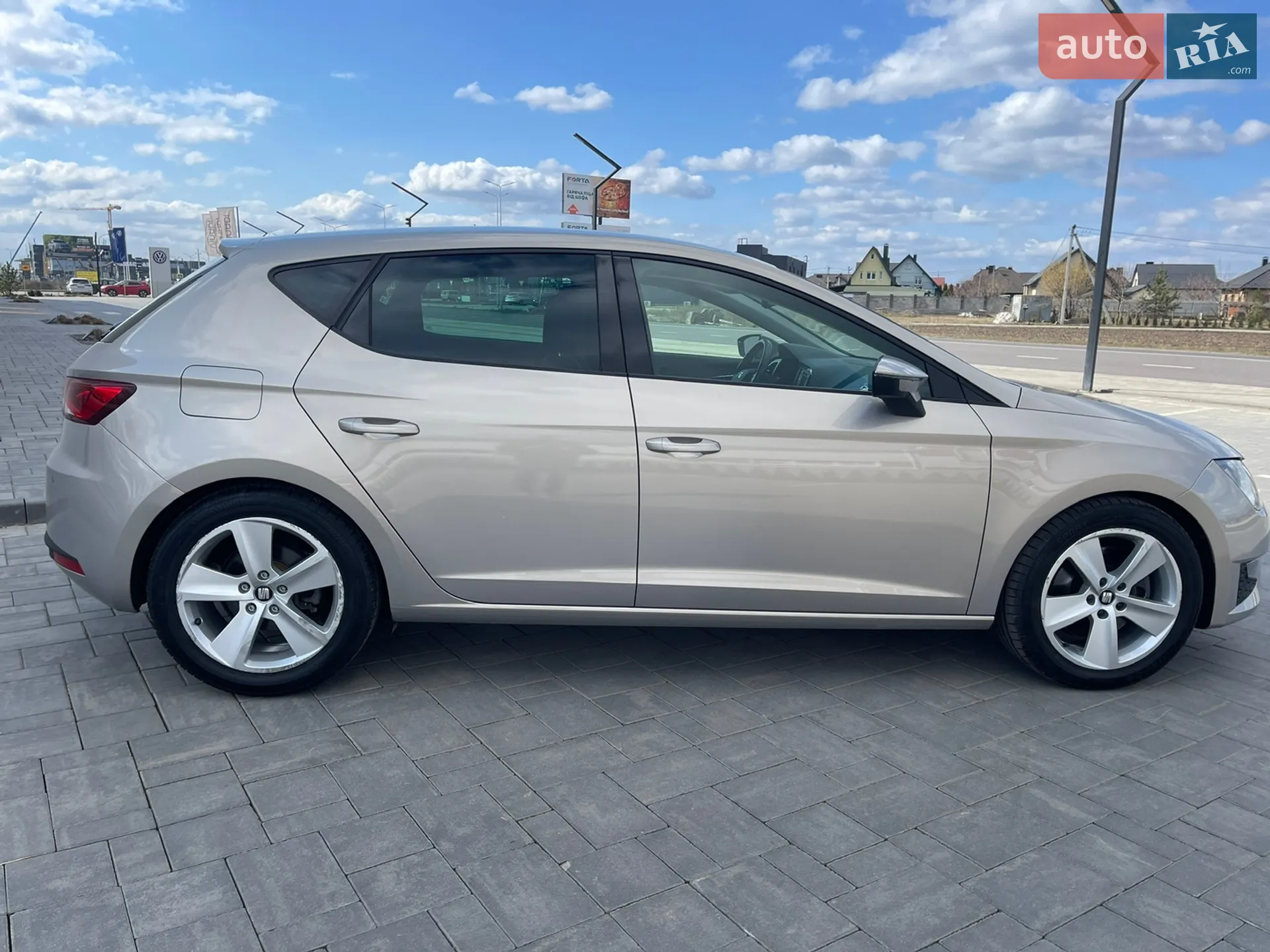 2014 SEAT Leon - мініатюра 6