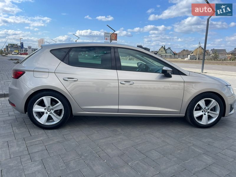 Хэтчбек SEAT Leon 2014 в Луцке
