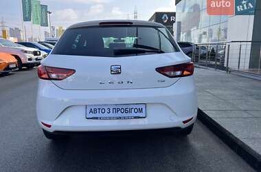 Хэтчбек SEAT Leon 2016 в Киеве