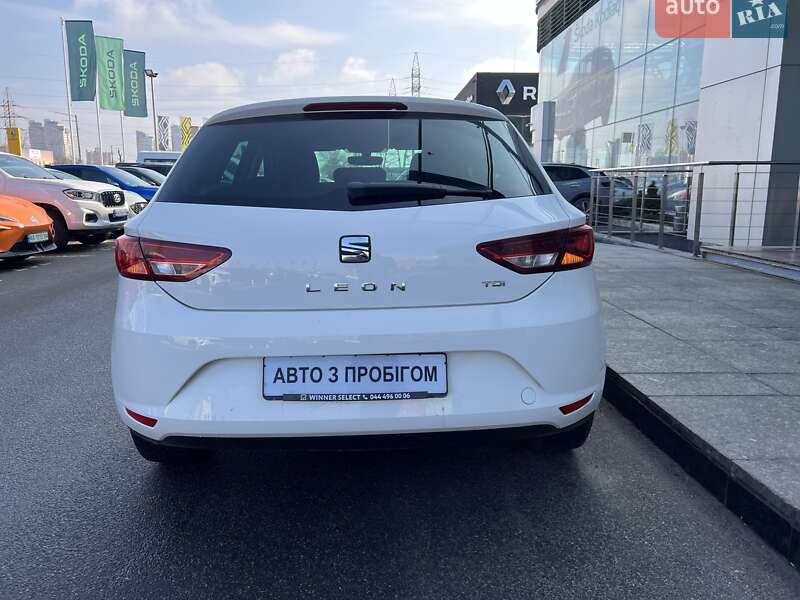 Хэтчбек SEAT Leon 2016 в Киеве