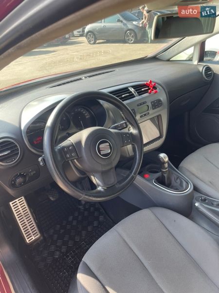 Хэтчбек SEAT Leon 2006 в Броварах
