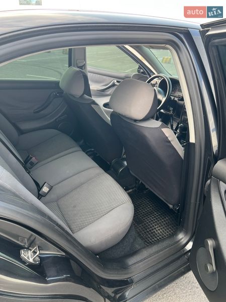 Хэтчбек SEAT Leon 2003 в Львове