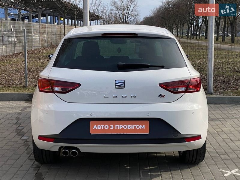 Хэтчбек SEAT Leon 2016 в Днепре