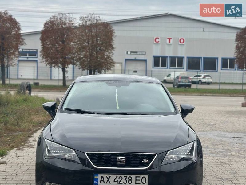 Хэтчбек SEAT Leon 2013 в Ивано-Франковске