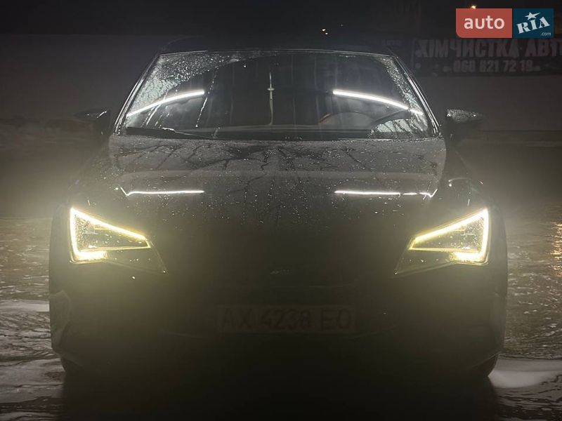 Хэтчбек SEAT Leon 2013 в Ивано-Франковске