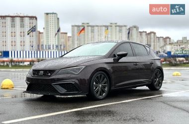 Хэтчбек SEAT Leon 2017 в Киеве