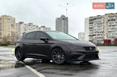 Хетчбек SEAT Leon 2017 в Києві