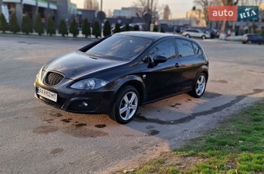 Хэтчбек SEAT Leon 2009 в Харькове