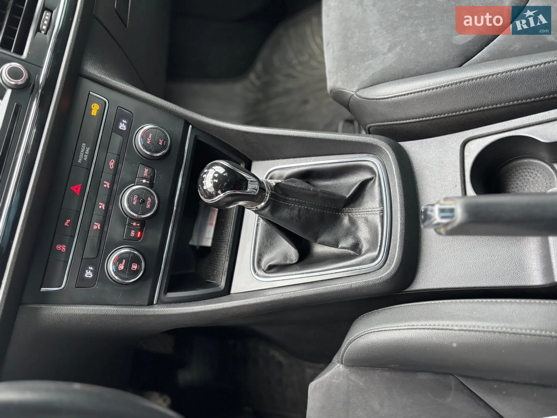 2014 SEAT Leon - мініатюра 17