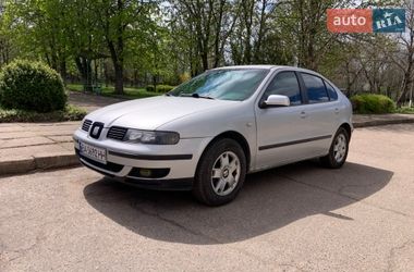 Хэтчбек SEAT Leon 2000 в Кропивницком