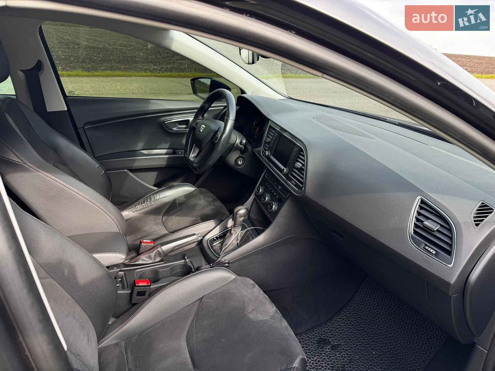2016 SEAT Leon - мініатюра 11