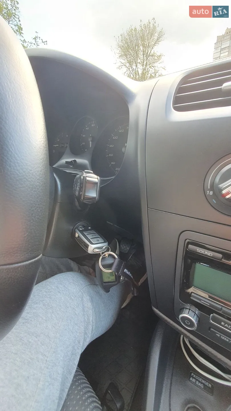 2011 SEAT Leon - мініатюра 3