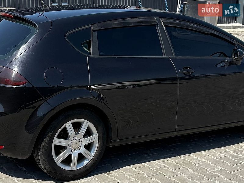 Хэтчбек SEAT Leon 2007 в Кривом Роге