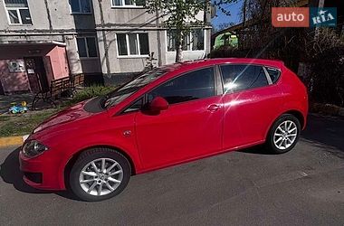 Хетчбек SEAT Leon 2011 в Обухові