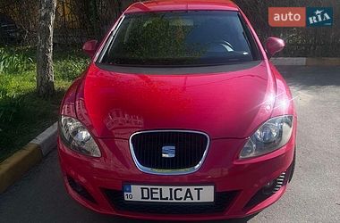 Хэтчбек SEAT Leon 2011 в Обухове