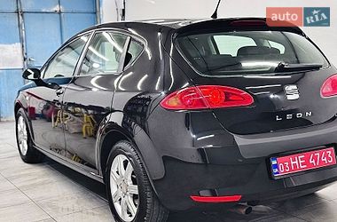 Хэтчбек SEAT Leon 2006 в Стрые