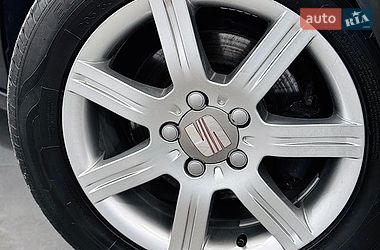 Хэтчбек SEAT Leon 2006 в Стрые