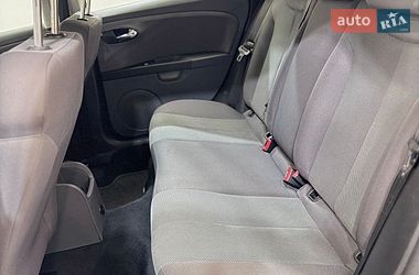 Хэтчбек SEAT Leon 2006 в Стрые