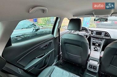 Хэтчбек SEAT Leon 2014 в Киеве