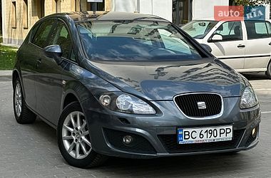 Хэтчбек SEAT Leon 2011 в Львове