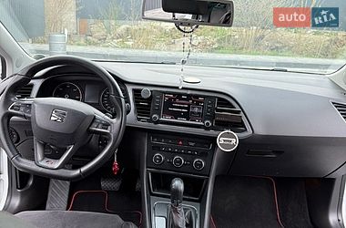 Хэтчбек SEAT Leon 2015 в Самборе
