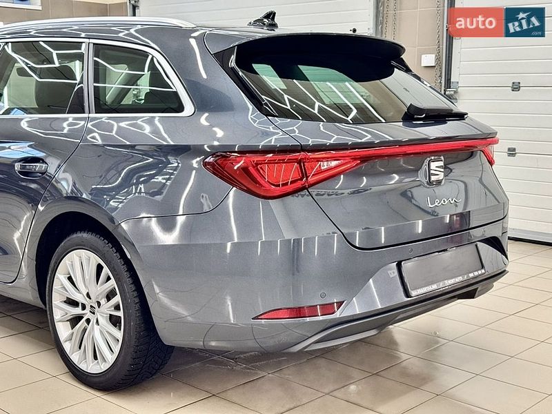 Универсал SEAT Leon 2023 в Буче