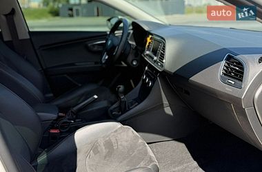 Хэтчбек SEAT Leon 2015 в Киеве