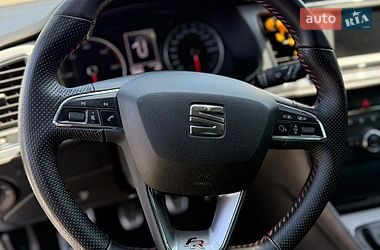 Хэтчбек SEAT Leon 2015 в Киеве